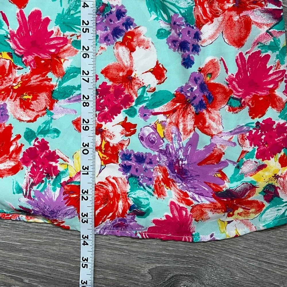 Charles Henry‎ Beautiful Floral Dress- Small